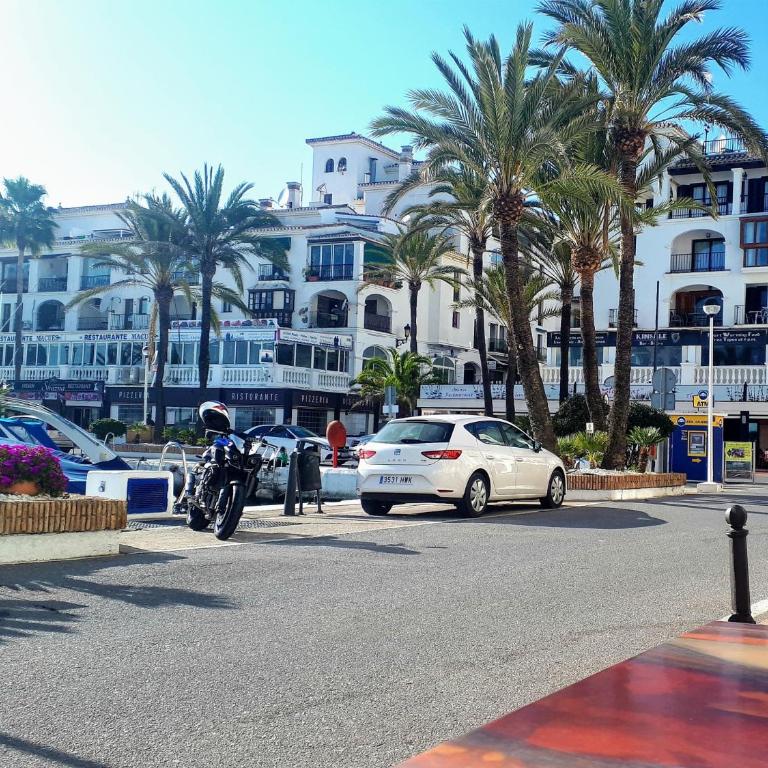 Apartamento 409 Marina Real Puerto de la Duquesa playa - Apartamento - 44