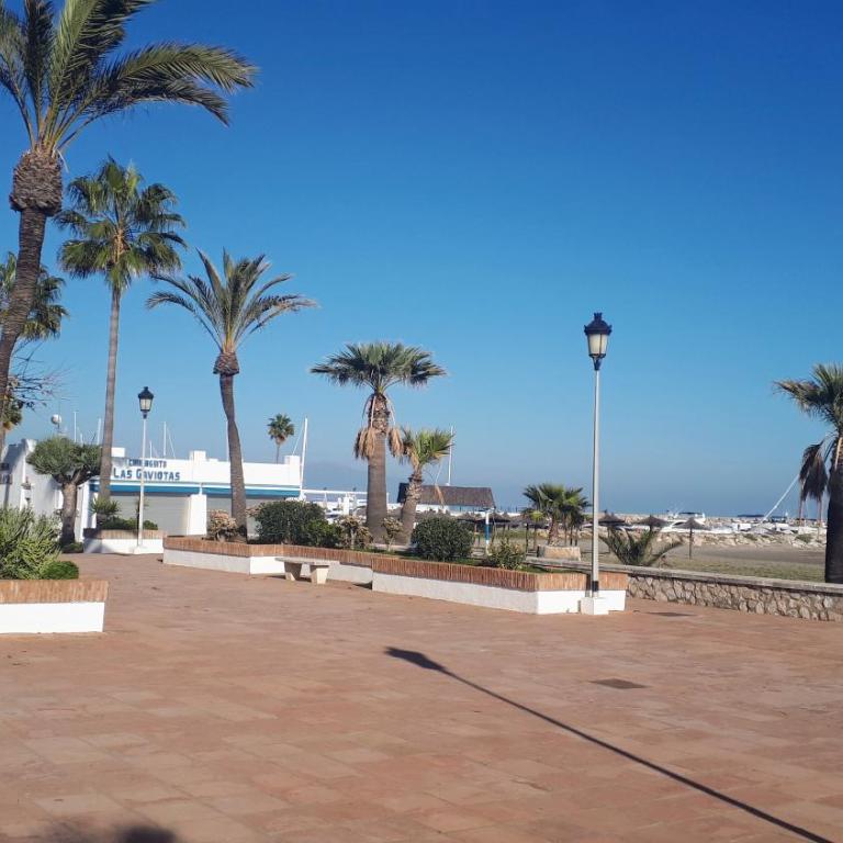 Apartamento 409 Marina Real Puerto de la Duquesa playa - Apartamento - 41