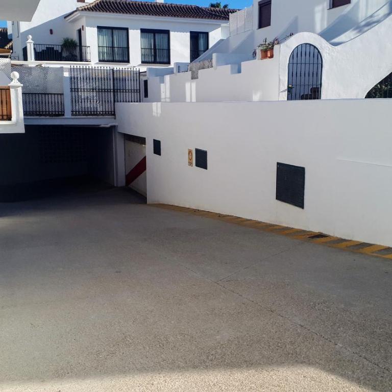 Apartamento 409 Marina Real Puerto de la Duquesa playa - Apartamento - 59