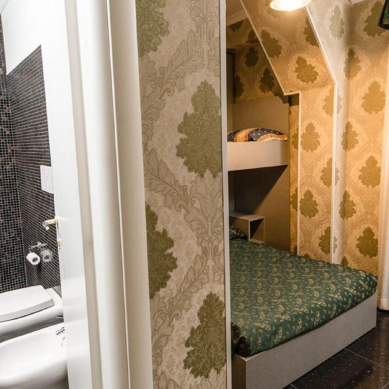 Hostel Beautiful - Camera Tripla con Bagno Privato - 2
