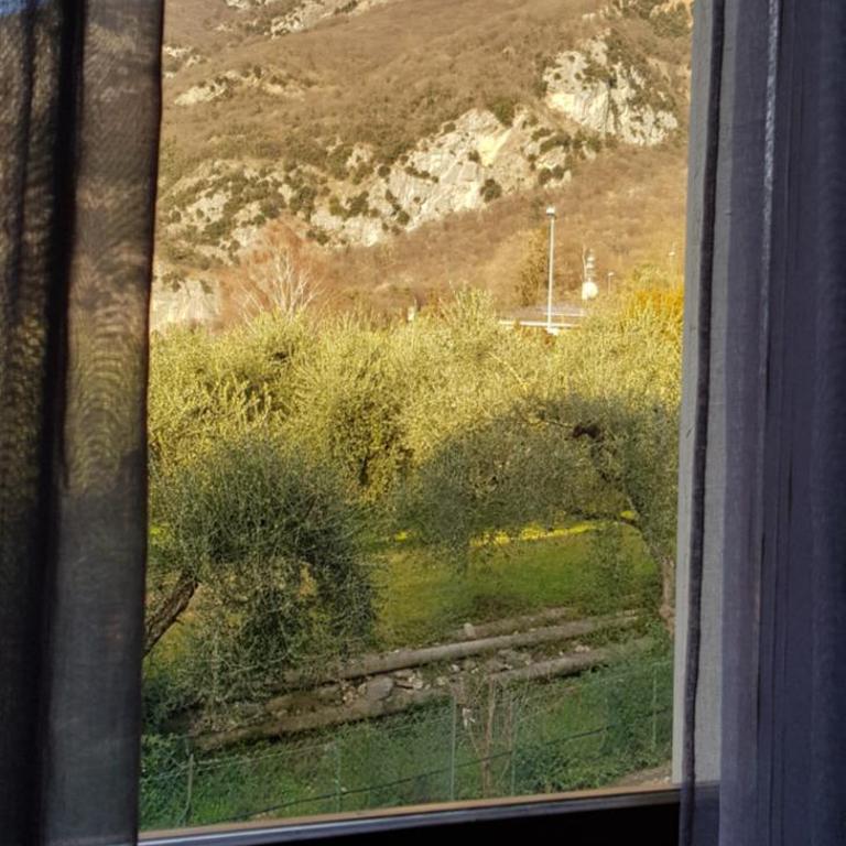 La Villa - Camera Matrimoniale con Vista Montagna - 6