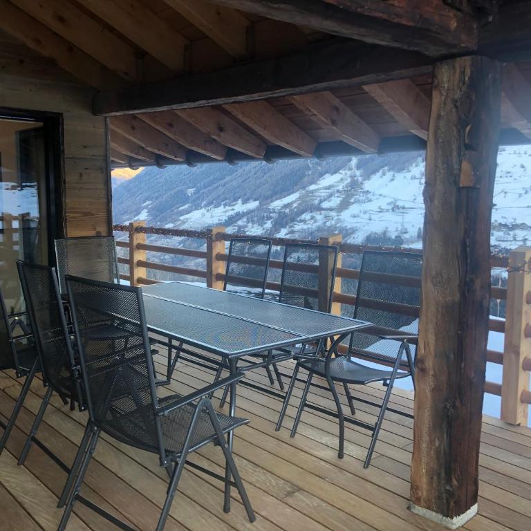 Grand appartement avec terrasse à Chez-Les-Reuses - Apartment - 11