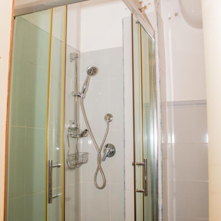 Le Stelline B&B - Camera Matrimoniale con Bagno Privato - 3