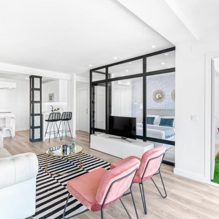 iloftmalaga Calle Alemania I - Three-Bedroom Apartment - 1