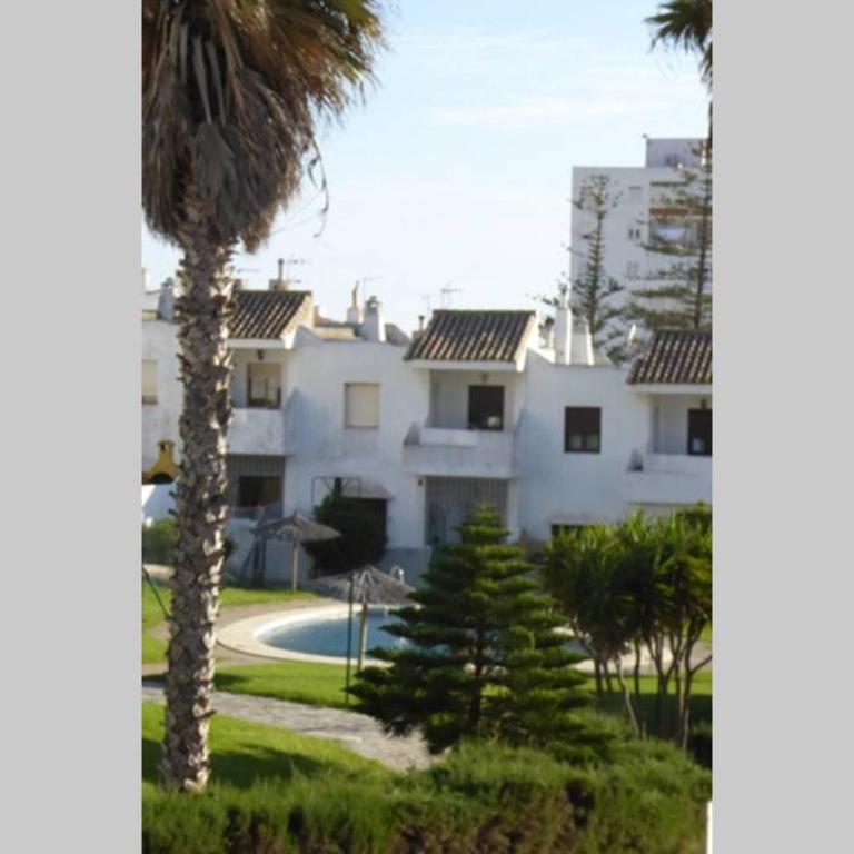 Gardenlofthouse - Three-Bedroom Villa - 14