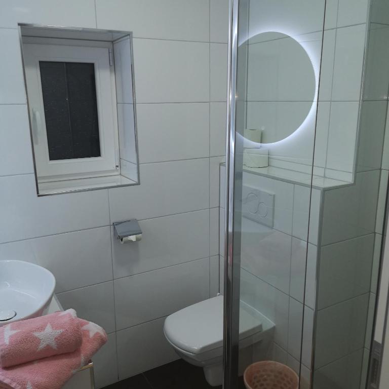 MaHome Apartments - Double Room with Mountain View - 13