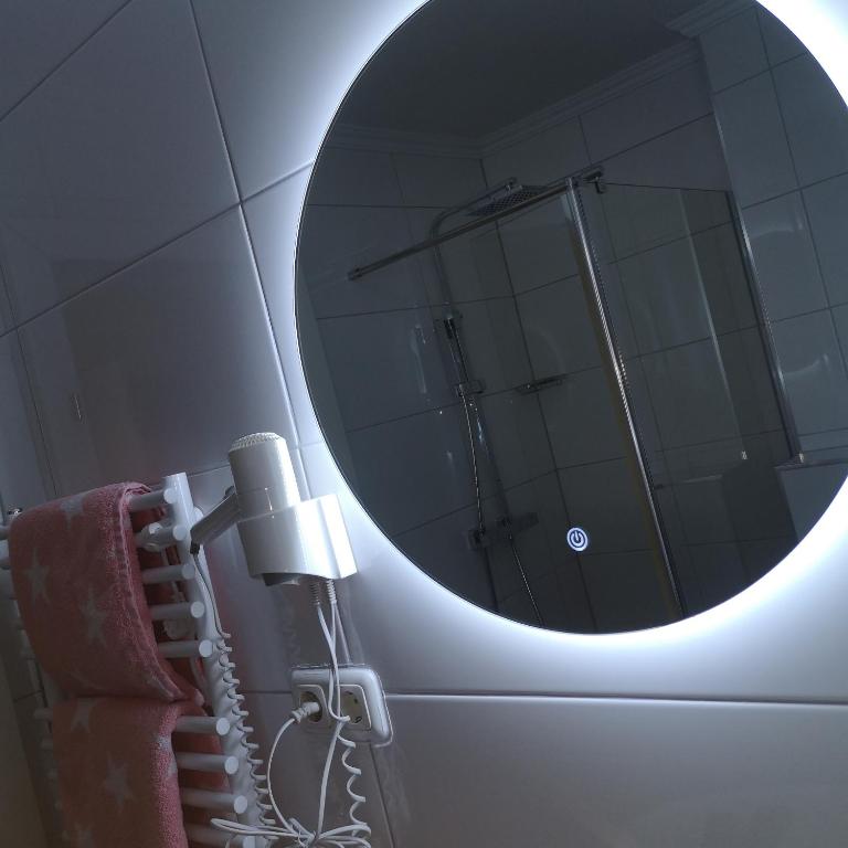 MaHome Apartments - Double Room with Mountain View - 12