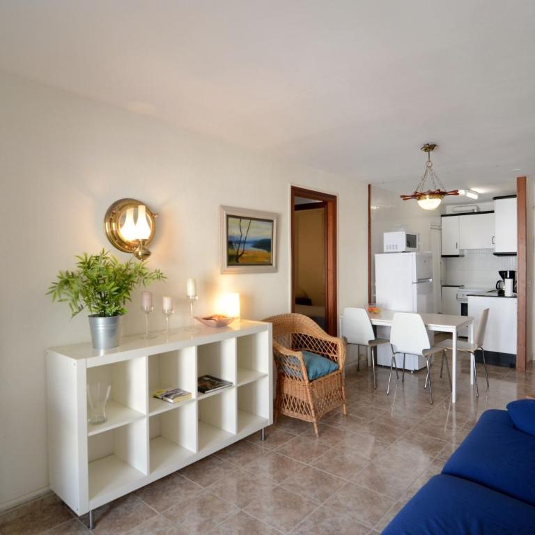 Rocamaura I C 4-1 - Two-Bedroom Apartment - 9