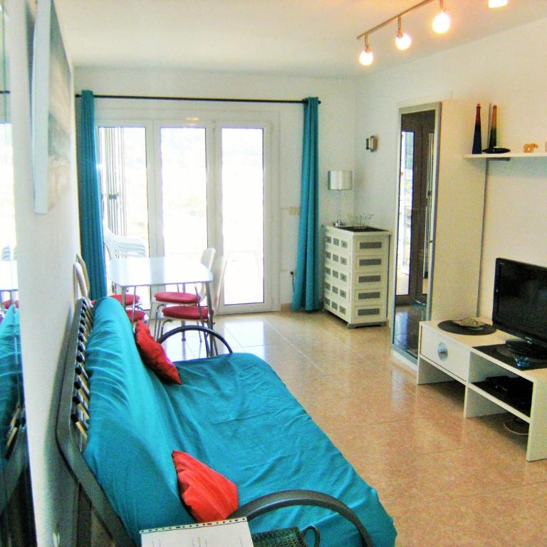 Rocamaura I B 6-1 - Two-Bedroom Apartment - 10