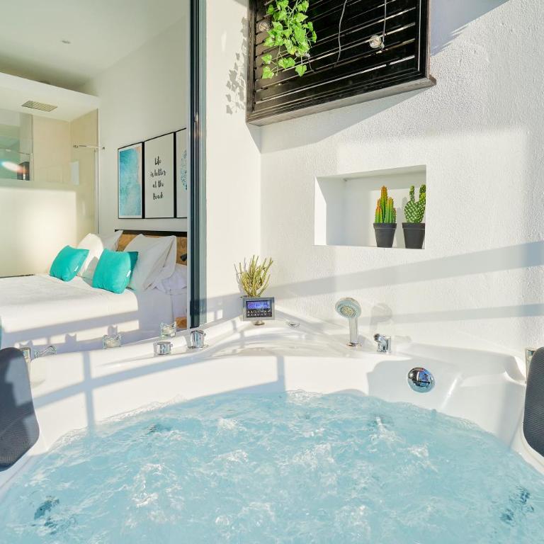 SUITE DEL MAR Luxury apartment with jacuzzi - Apartamento de 1 dormitorio - 17
