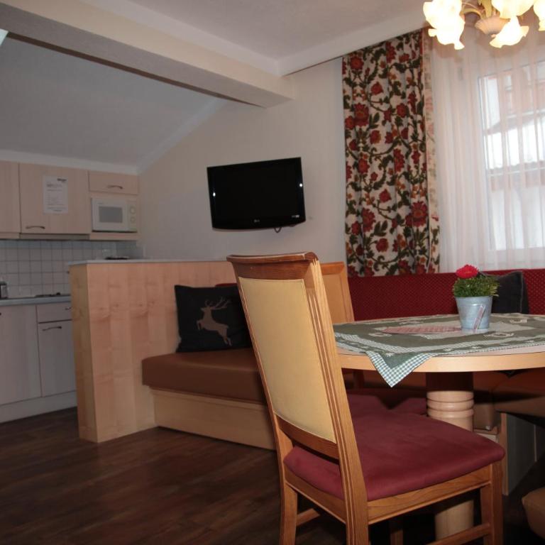 Ritterhof - One-Bedroom Apartment - 2