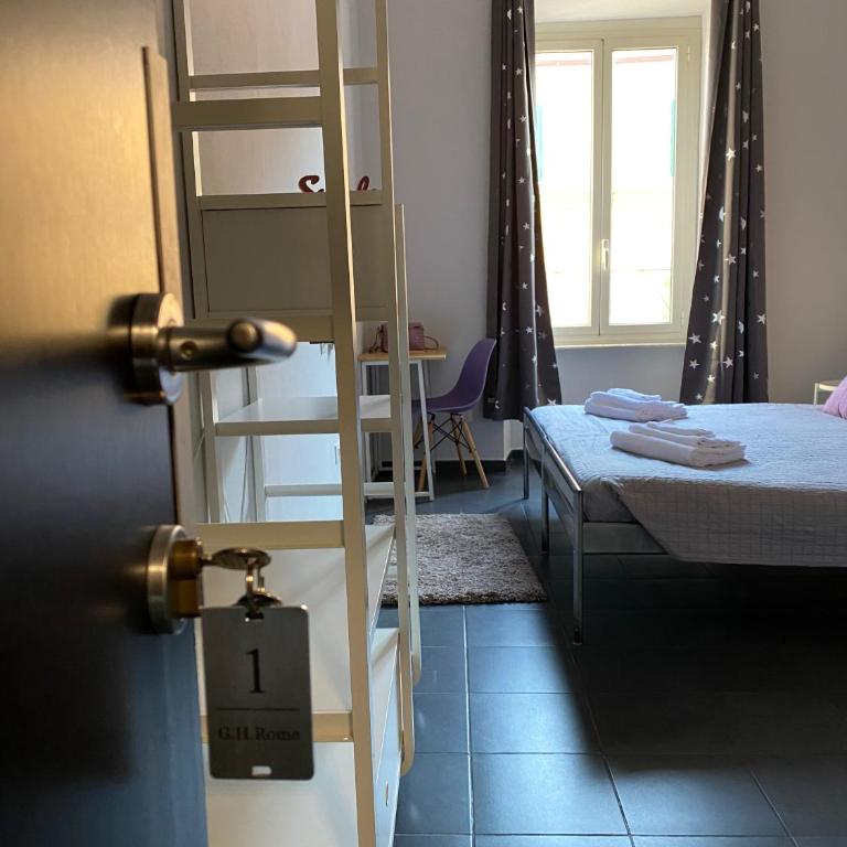 Guest House Rome by GHOR - Camera Matrimoniale - 10