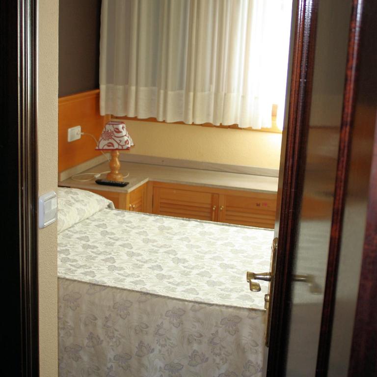 Alojamientos ALBOR I - Habitación Doble con cama supletoria - 2