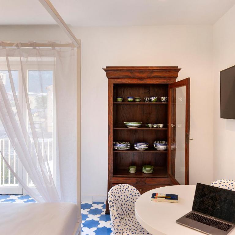 SorrentoVibes - Luxury Four Bedroom Home - Apartment - 27