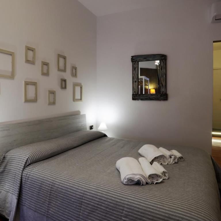 Napoli Vesuvio Apartments by Dimorra - Camera Tripla Deluxe - 12