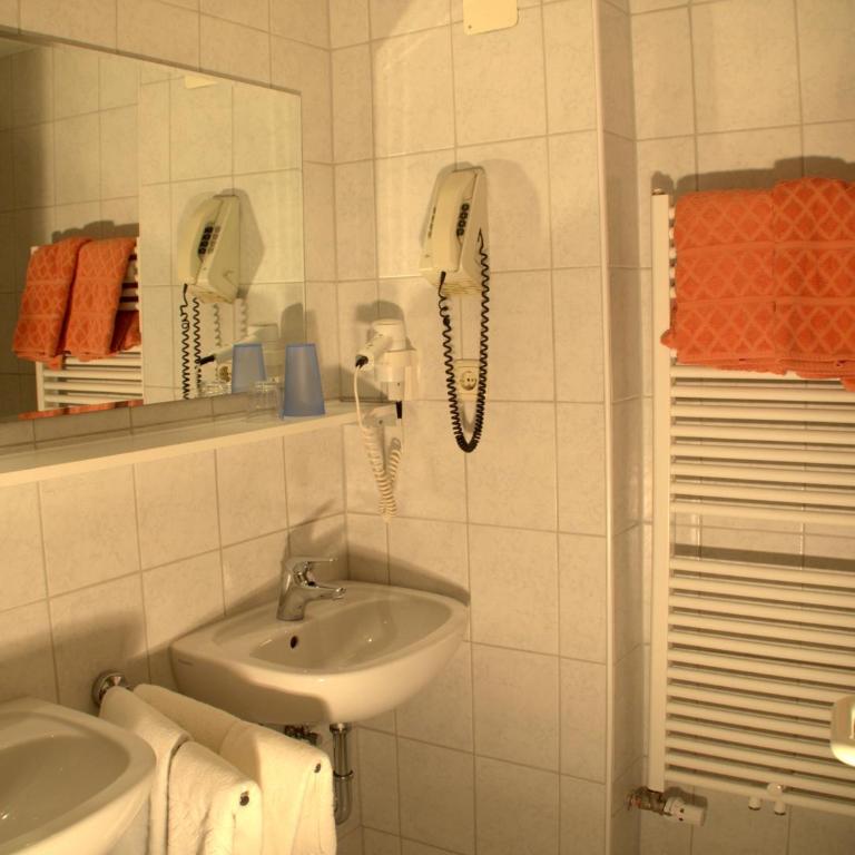 Best Breakfast - Hotel Justina - Comfort Doppelzimmer mit Balkon - 4