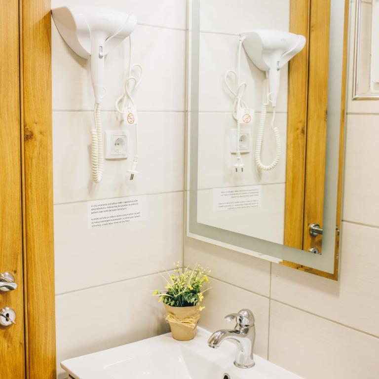 Filips Sleep - Standard Double or Twin Room - 5