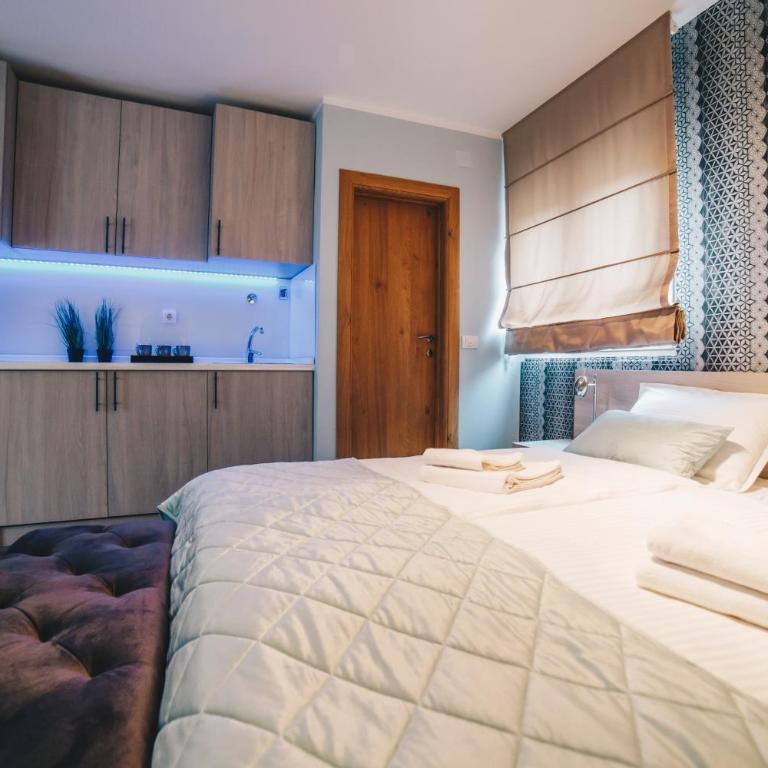 Filips Sleep - Large Double or Twin Room - 5