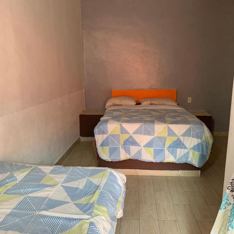 Hotel Cuauhtemoc - Family Room - 4
