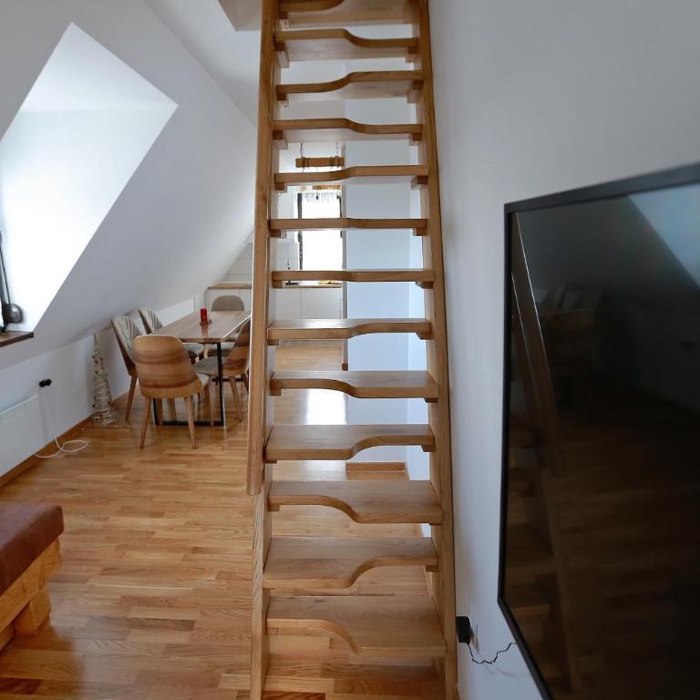 Wood Apartmani - Vila Zimska idila Jahorina - Two-Bedroom Apartment - 5