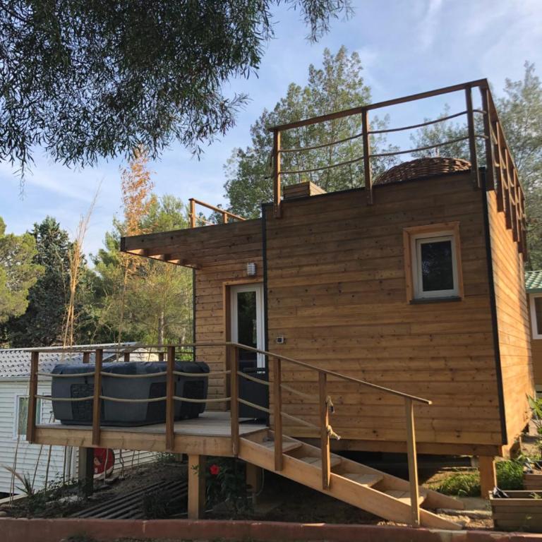 Camping Lou Cabasson - Suite avec Jacuzzi - 2