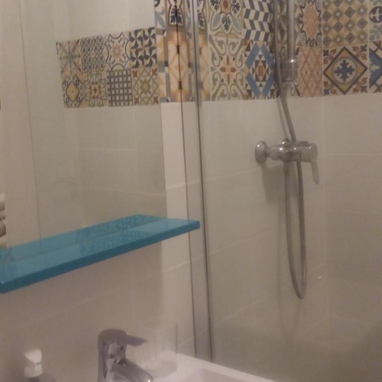 STUDIO 3mn A PIED DE LA PLAGE AVEC TERRASSE - Appartement 1 Chambre - 19