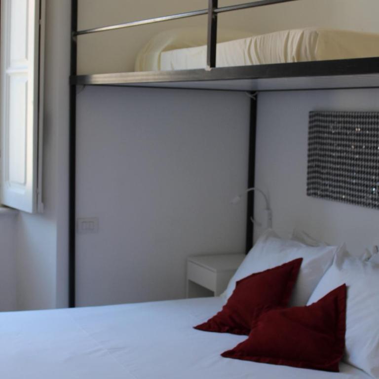 Palazzo della Torre Elegant Apartment in Como - Appartamento con 2 Camere da Letto - 24