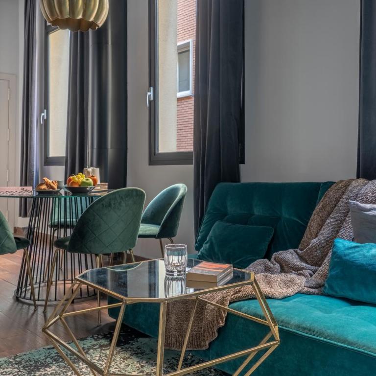 TSA La Rosa - Three-Bedroom Apartment with Terrace - 1