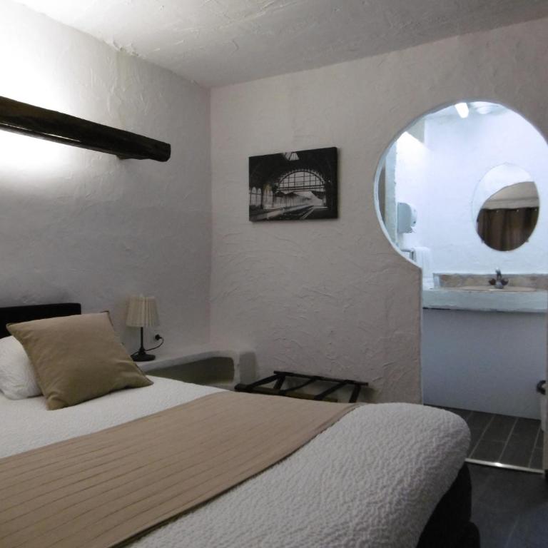 Le Relais Des Vieilles Postes - Double Room with Private Bathroom - 6