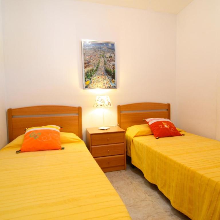 Rocamaura II 5-8 - Two-Bedroom Apartment - 15