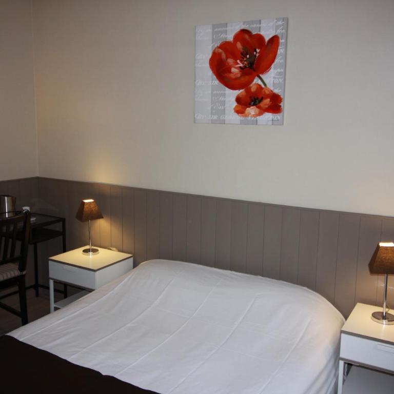 Hotel De l'Univers - Chambre Double Supérieure avec Vue sur le Port - 7