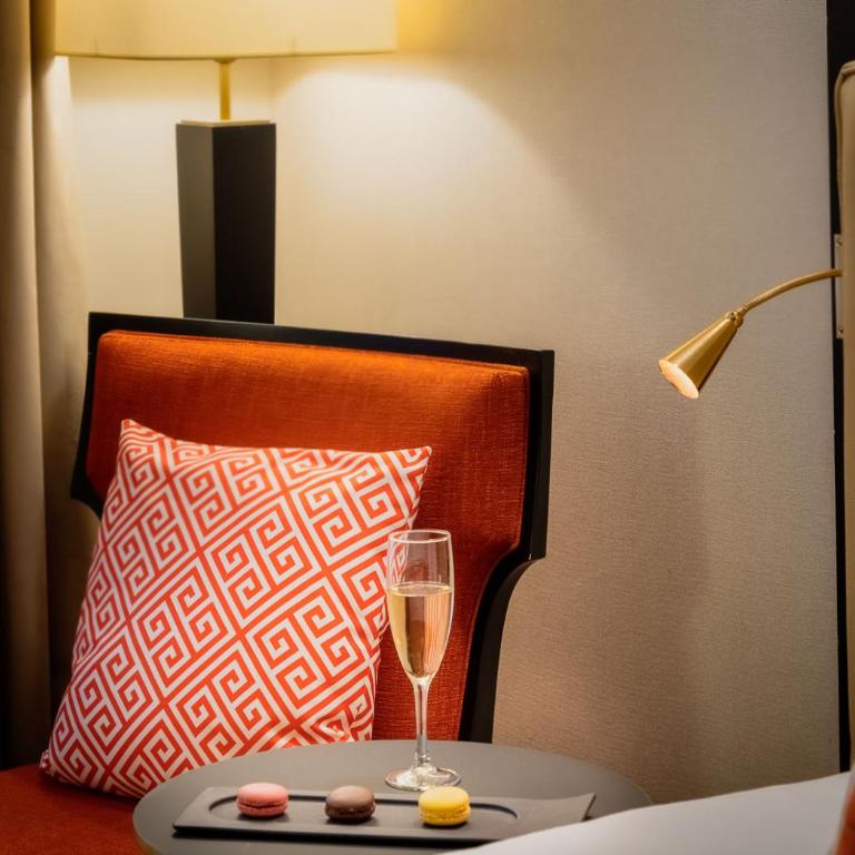 Hôtel Le Marquis by Inwood Hotels - Classic Room - 6