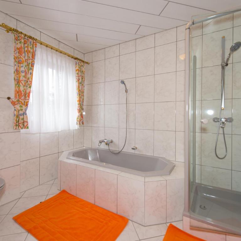 Ferienhaus Zentral - Chalet mit 3 Schlafzimmern - 3