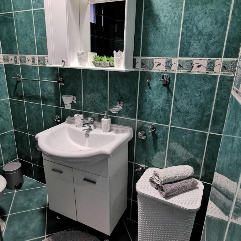 Apartments Popovic - Three-Bedroom Apartment - 1