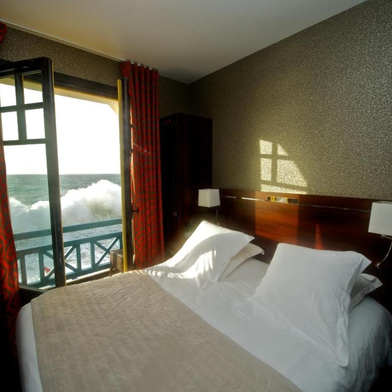 Ambassadeurs Logis Hotel - Chambre Double - Vue sur Mer - 5