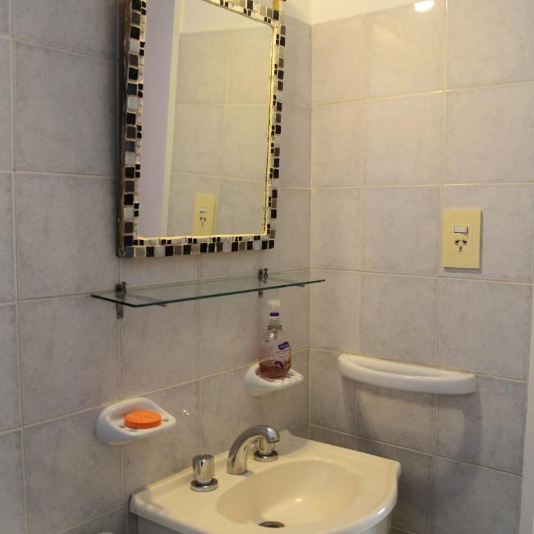 Dúplex con garage, patio y parrilla - Casa de 2 dormitorios - 22