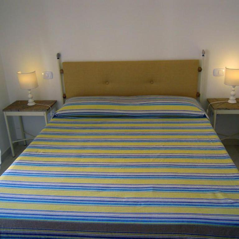 B&B Palazzo Belvedere - Camera Matrimoniale Deluxe con 1 Letto Supplementare - 13