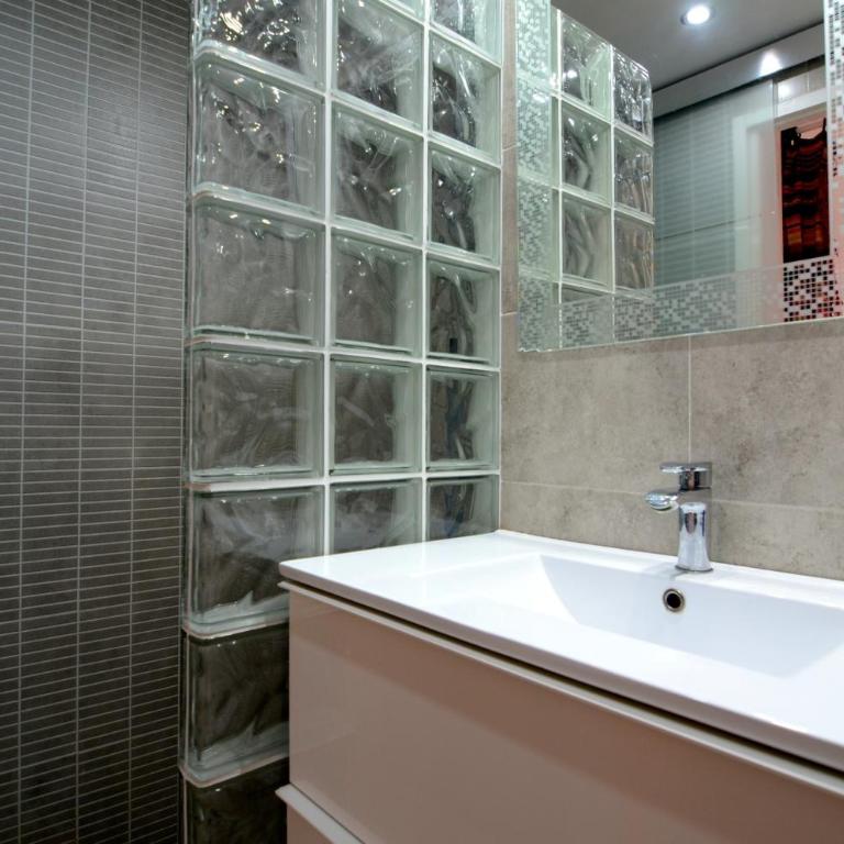 Rocamaura III 4-2 - Two-Bedroom Apartment - 21