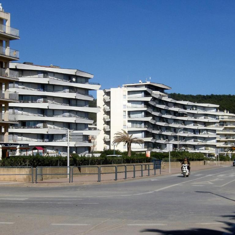 Rocamaura III BX-9 - planta baja - Two-Bedroom Apartment - 4