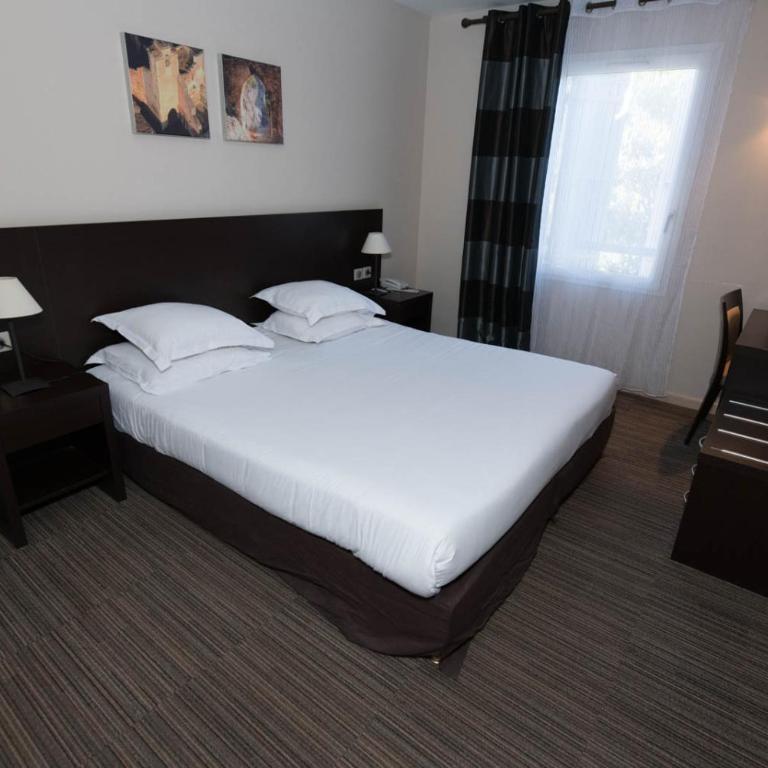 SOWELL HOTELS Domaine de la Petite Isle - Chambre Double Classique - 5