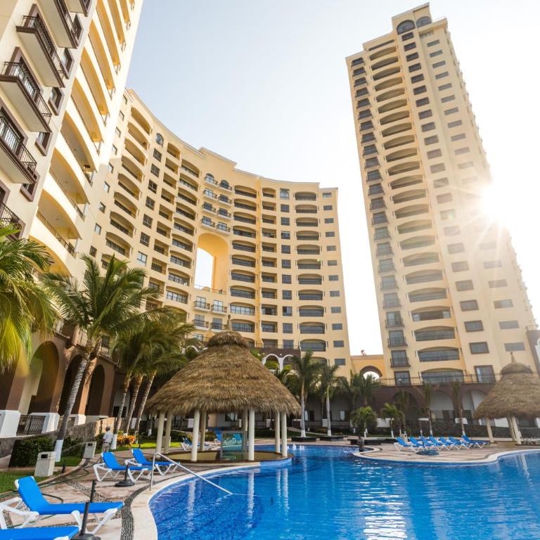 Petit Luxe Las Gavias Penthouse - Apartment - 36
