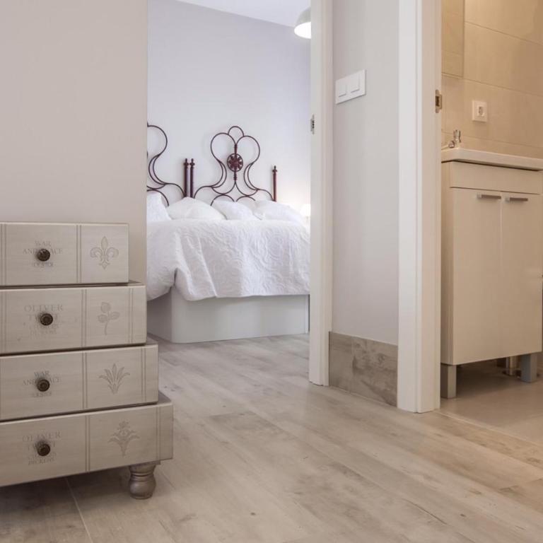 ÁTICO DUPLEX GRAN TERRAZA ↑ CALIDADES 2 HAB 2BAÑOS - Apartamento de 2 dormitorios - 14