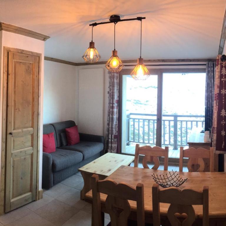 Les 7 laux immobilier chalet F - Appartement Supérieur - 1