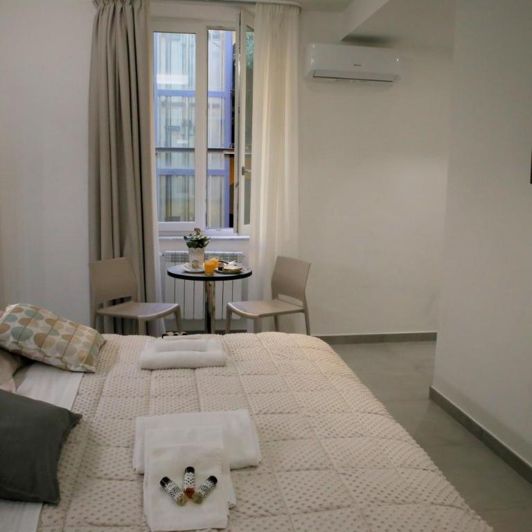 Capitelli - Superior Double Room - 12