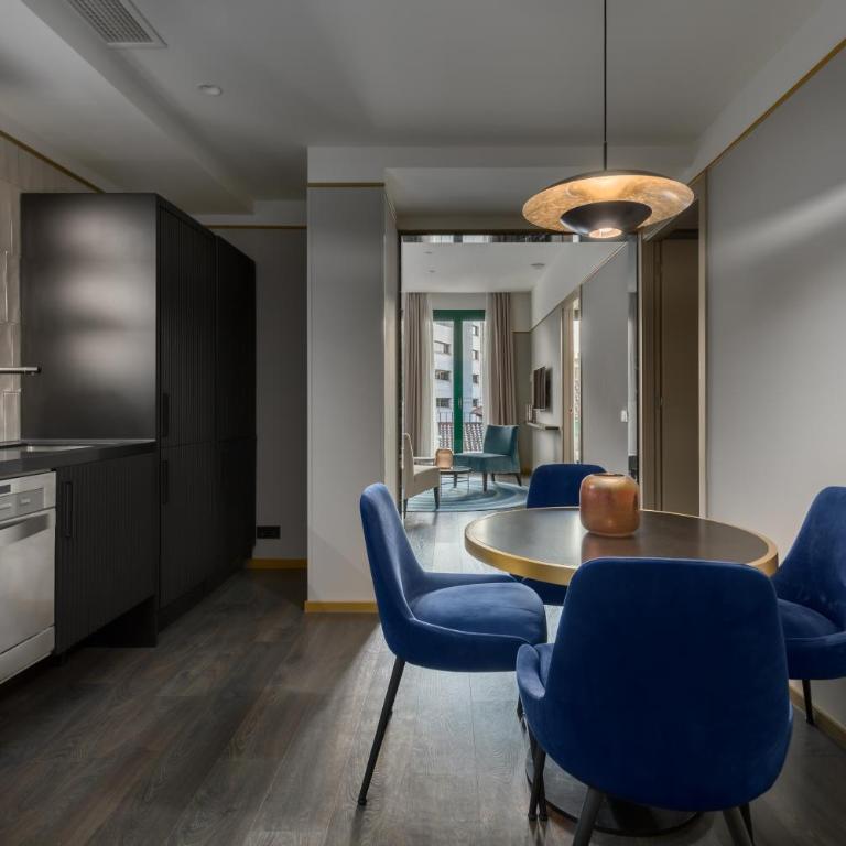 Be Mate Paseo de Gracia - Two-Bedroom Apartment with Terrace - 11