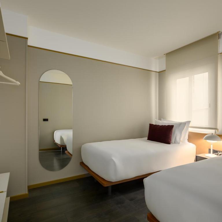 Be Mate Paseo de Gracia - Two-Bedroom Apartment with Terrace - 17