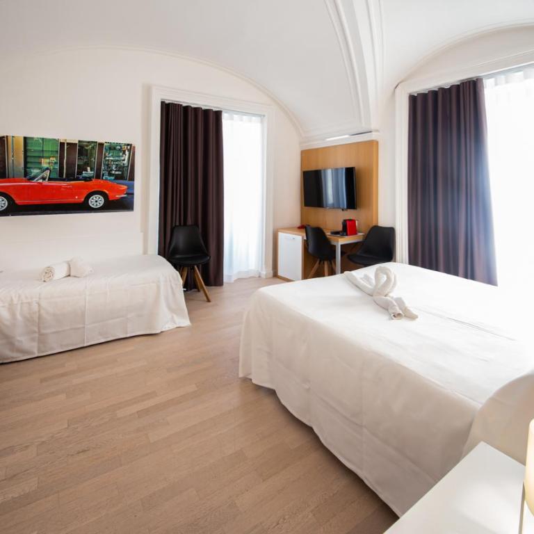 The Uncle's House - Deluxe Double Room with Extra Bed - 6