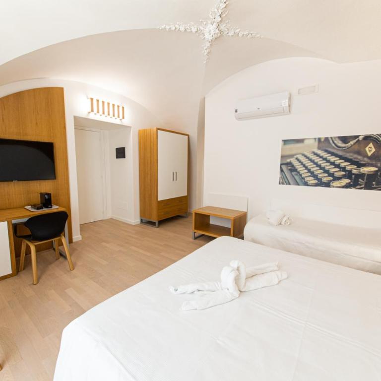 The Uncle's House - Deluxe Double Room with Extra Bed - 15