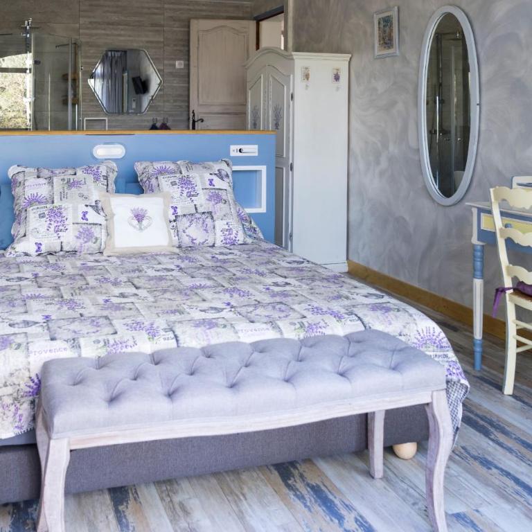 Hôtes'Antic Provence - Chambre Supérieure Lit Queen-Size - 1