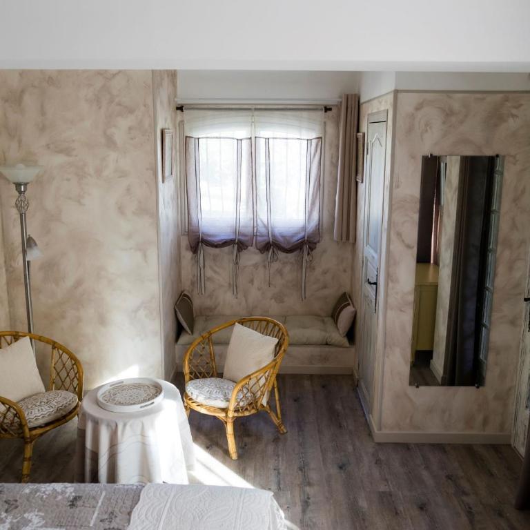 Hôtes'Antic Provence - Chambre Double ou Lits Jumeaux Supérieure - 5